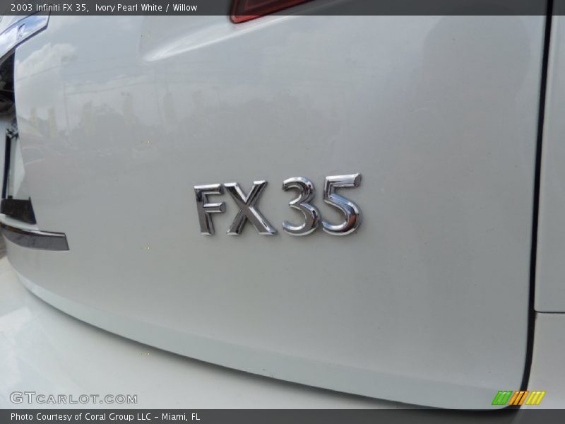 Ivory Pearl White / Willow 2003 Infiniti FX 35