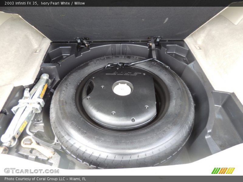 Ivory Pearl White / Willow 2003 Infiniti FX 35