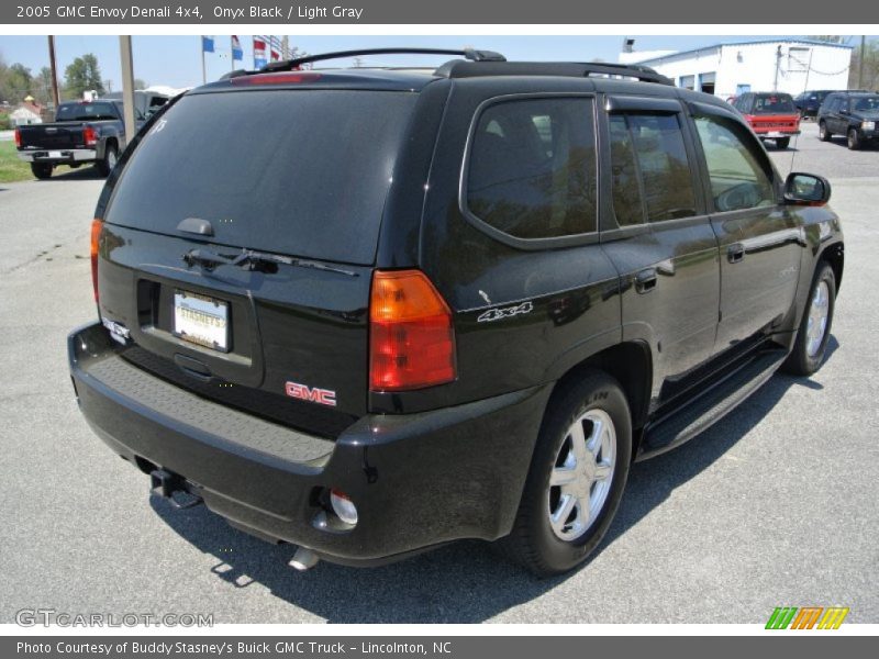 Onyx Black / Light Gray 2005 GMC Envoy Denali 4x4