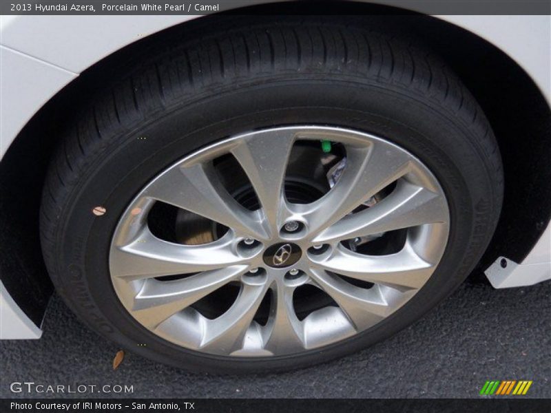 Porcelain White Pearl / Camel 2013 Hyundai Azera
