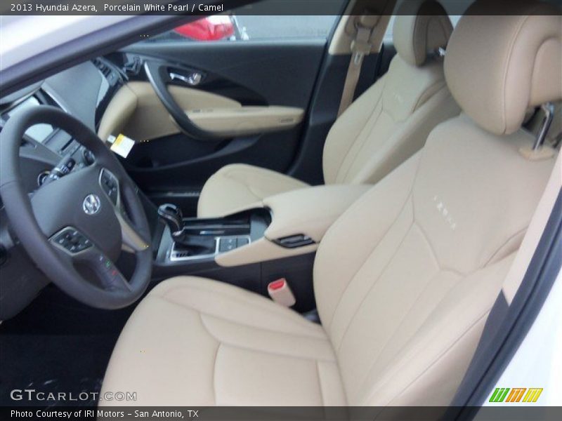 Front Seat of 2013 Azera 