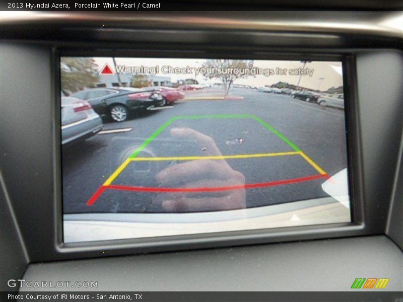 Porcelain White Pearl / Camel 2013 Hyundai Azera