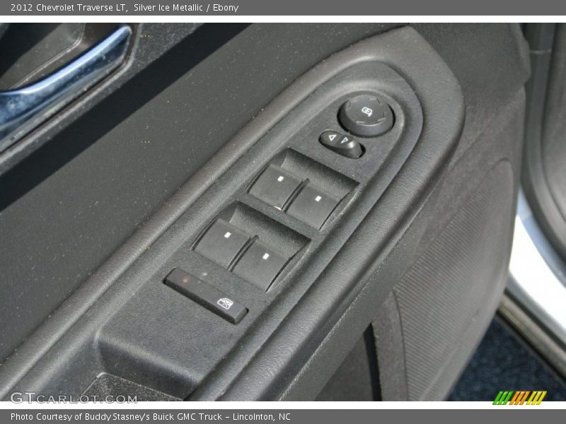Silver Ice Metallic / Ebony 2012 Chevrolet Traverse LT
