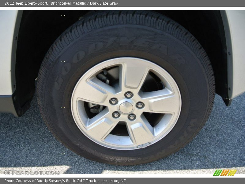 Bright Silver Metallic / Dark Slate Gray 2012 Jeep Liberty Sport