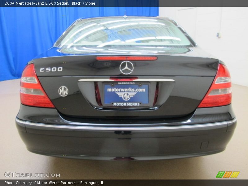 Black / Stone 2004 Mercedes-Benz E 500 Sedan