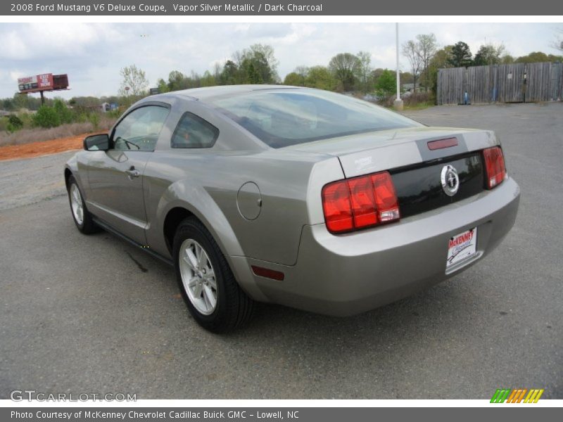 Vapor Silver Metallic / Dark Charcoal 2008 Ford Mustang V6 Deluxe Coupe