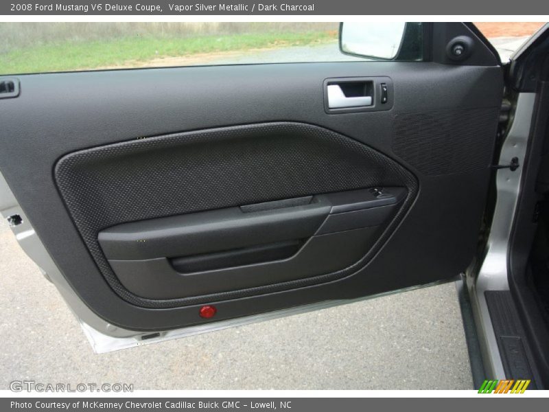 Vapor Silver Metallic / Dark Charcoal 2008 Ford Mustang V6 Deluxe Coupe
