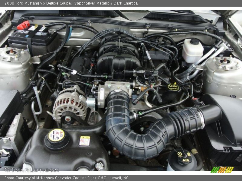 Vapor Silver Metallic / Dark Charcoal 2008 Ford Mustang V6 Deluxe Coupe