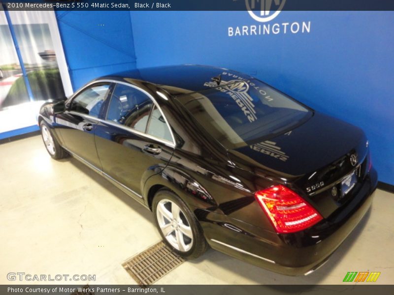 Black / Black 2010 Mercedes-Benz S 550 4Matic Sedan