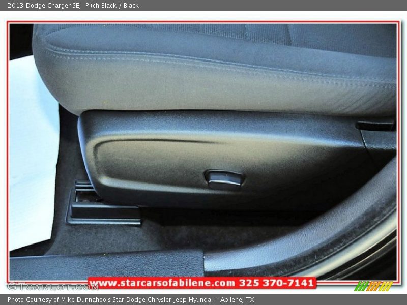 Pitch Black / Black 2013 Dodge Charger SE