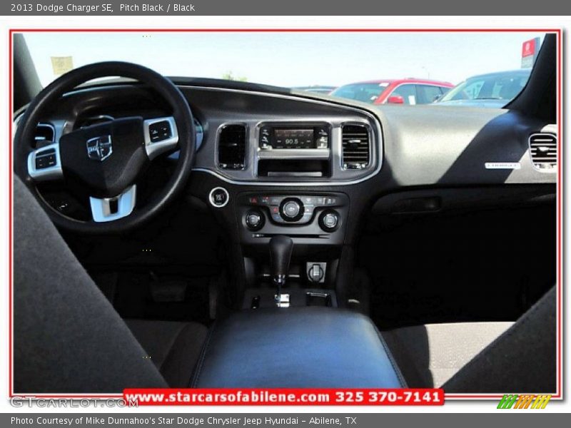 Pitch Black / Black 2013 Dodge Charger SE