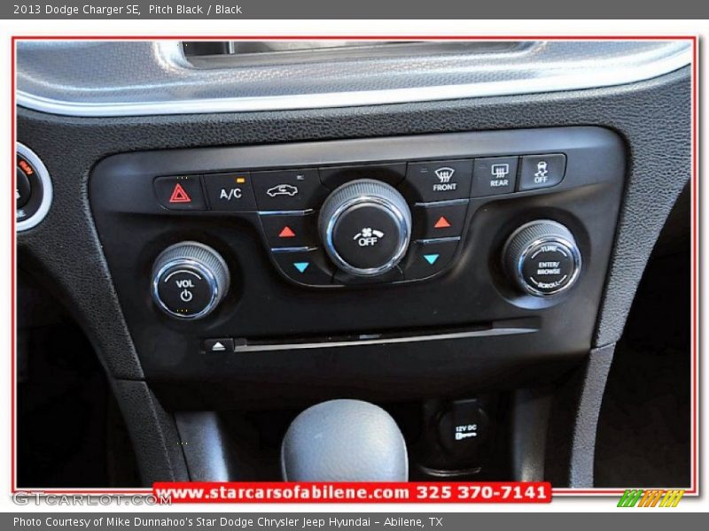 Pitch Black / Black 2013 Dodge Charger SE