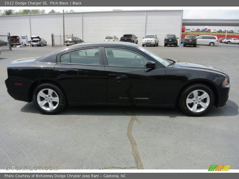 Pitch Black / Black 2012 Dodge Charger SE