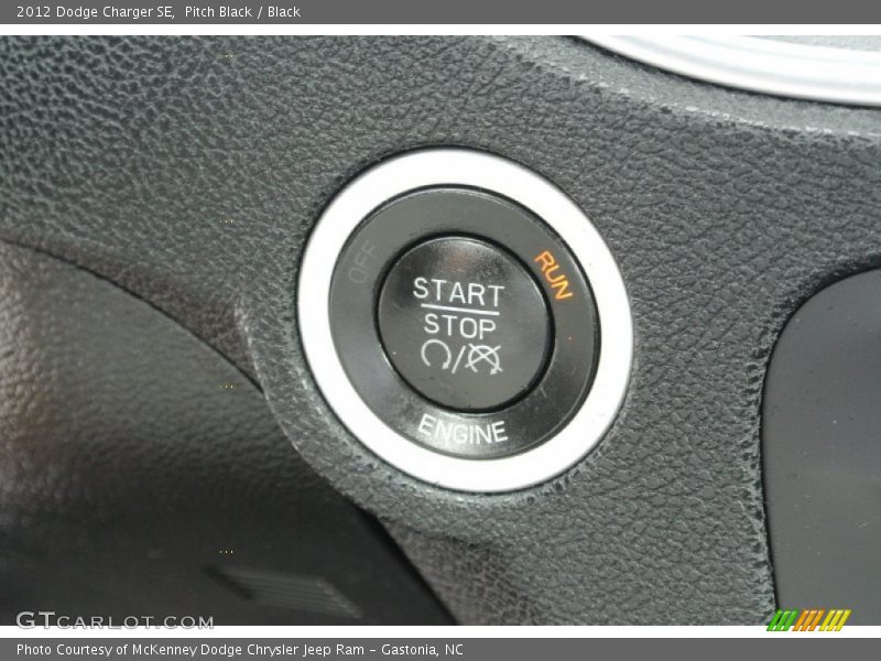 Pitch Black / Black 2012 Dodge Charger SE