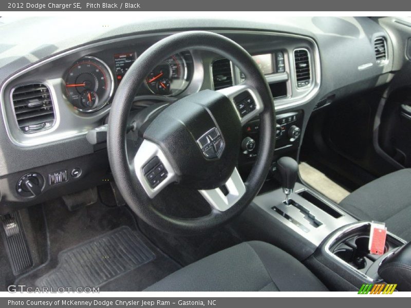 Pitch Black / Black 2012 Dodge Charger SE