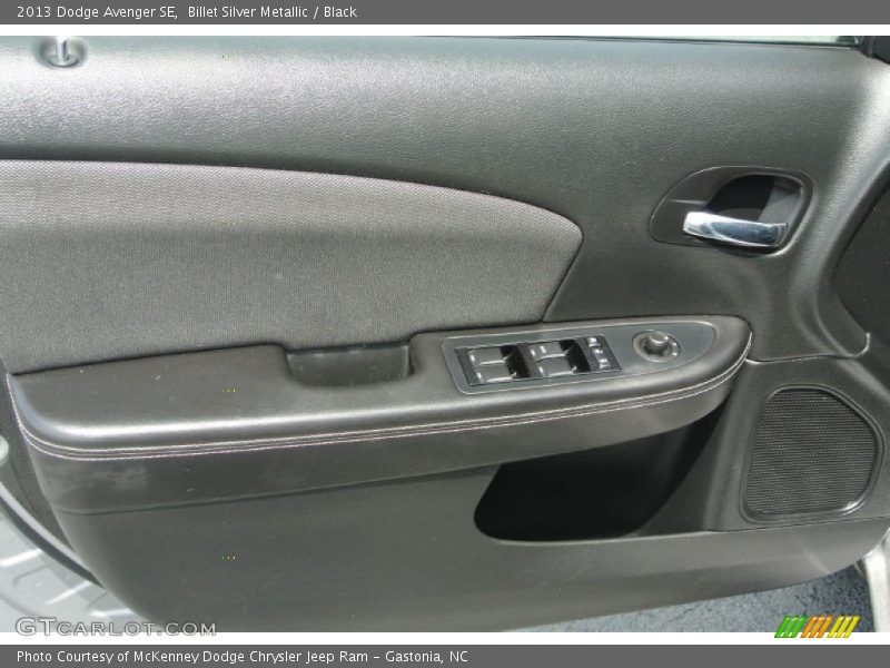 Billet Silver Metallic / Black 2013 Dodge Avenger SE