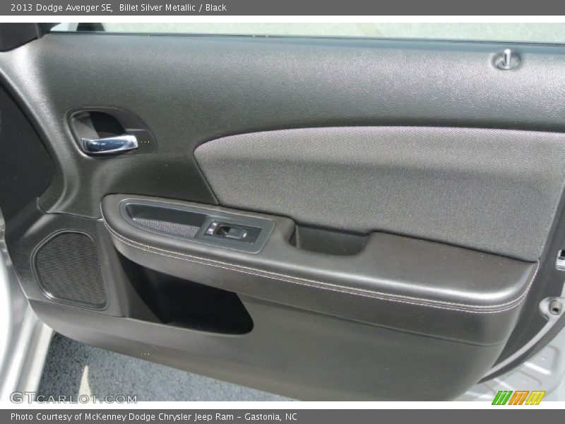Billet Silver Metallic / Black 2013 Dodge Avenger SE