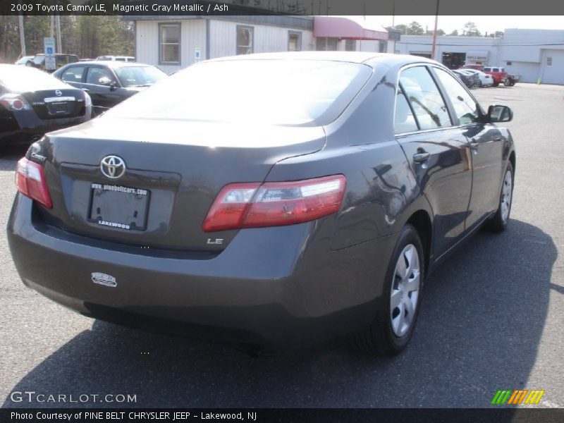 Magnetic Gray Metallic / Ash 2009 Toyota Camry LE