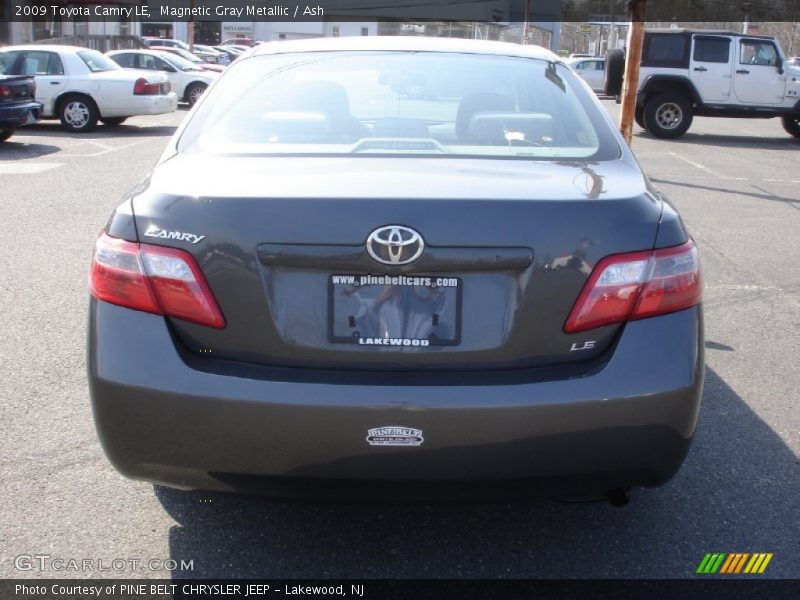 Magnetic Gray Metallic / Ash 2009 Toyota Camry LE