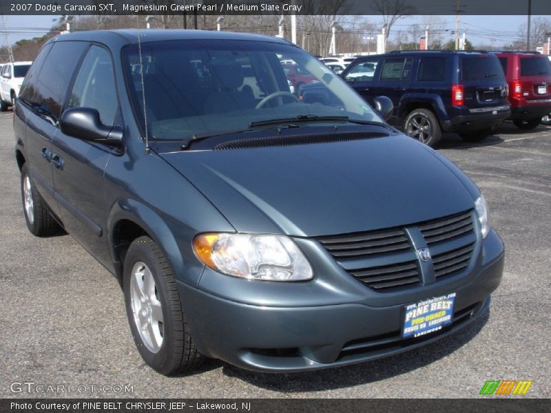 Magnesium Green Pearl / Medium Slate Gray 2007 Dodge Caravan SXT