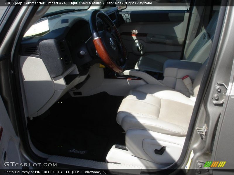 Light Khaki Metallic / Dark Khaki/Light Graystone 2006 Jeep Commander Limited 4x4