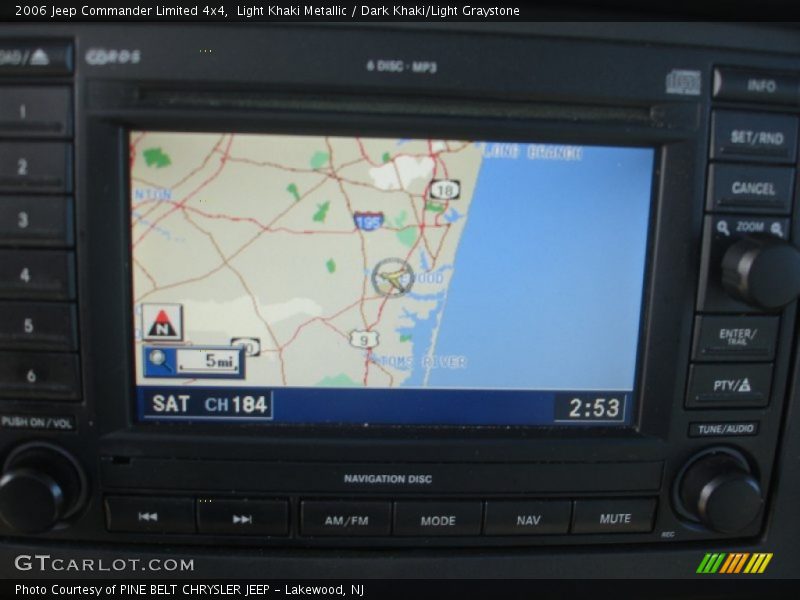 Light Khaki Metallic / Dark Khaki/Light Graystone 2006 Jeep Commander Limited 4x4