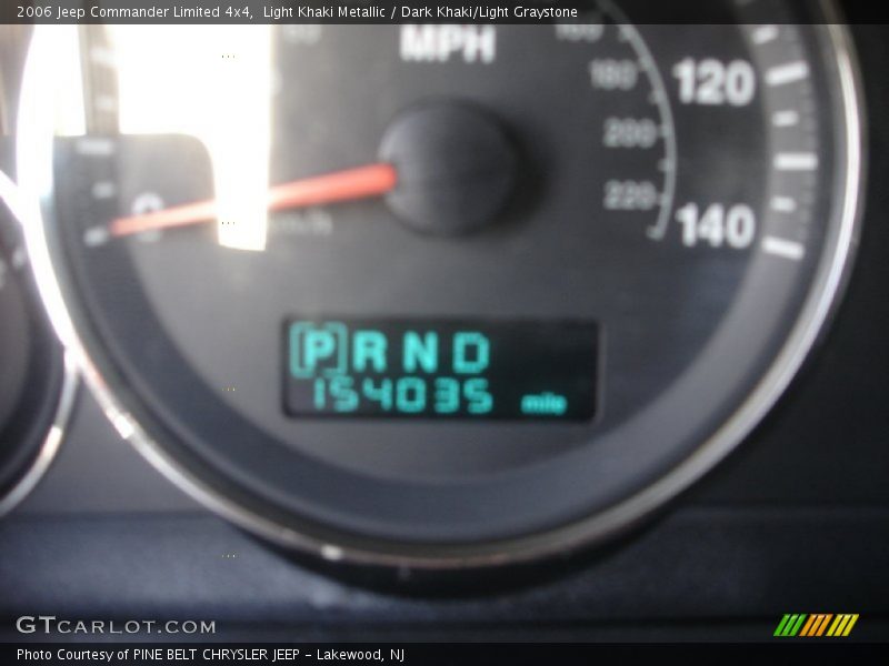 Light Khaki Metallic / Dark Khaki/Light Graystone 2006 Jeep Commander Limited 4x4