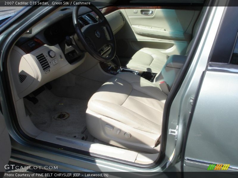 Green Silk / Cashmere 2007 Cadillac DTS Sedan