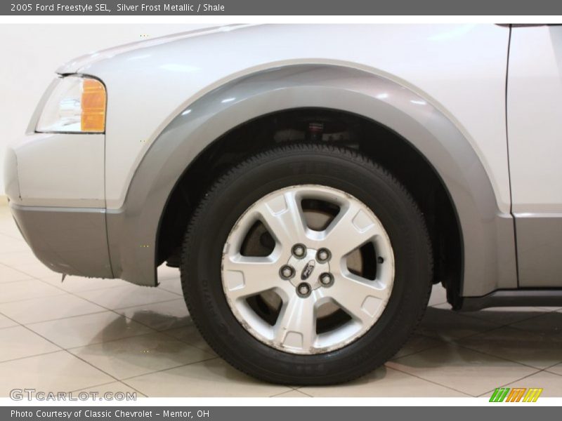  2005 Freestyle SEL Wheel