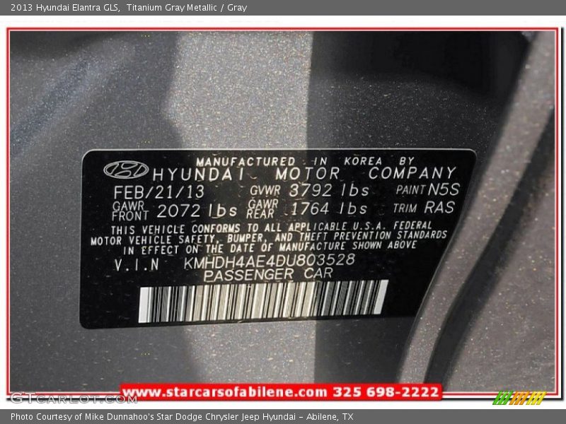 Titanium Gray Metallic / Gray 2013 Hyundai Elantra GLS