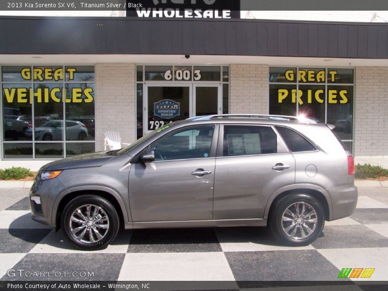 Titanium Silver / Black 2013 Kia Sorento SX V6