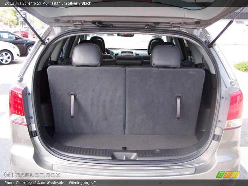 Titanium Silver / Black 2013 Kia Sorento SX V6