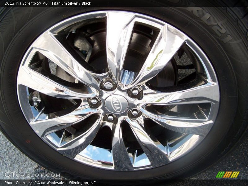 Titanium Silver / Black 2013 Kia Sorento SX V6