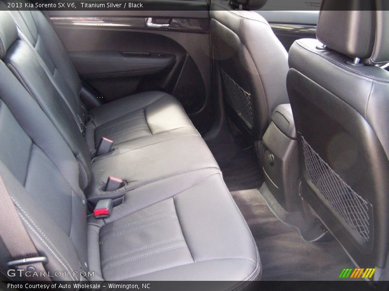 Titanium Silver / Black 2013 Kia Sorento SX V6