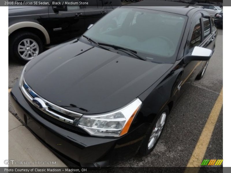 Black / Medium Stone 2008 Ford Focus SE Sedan