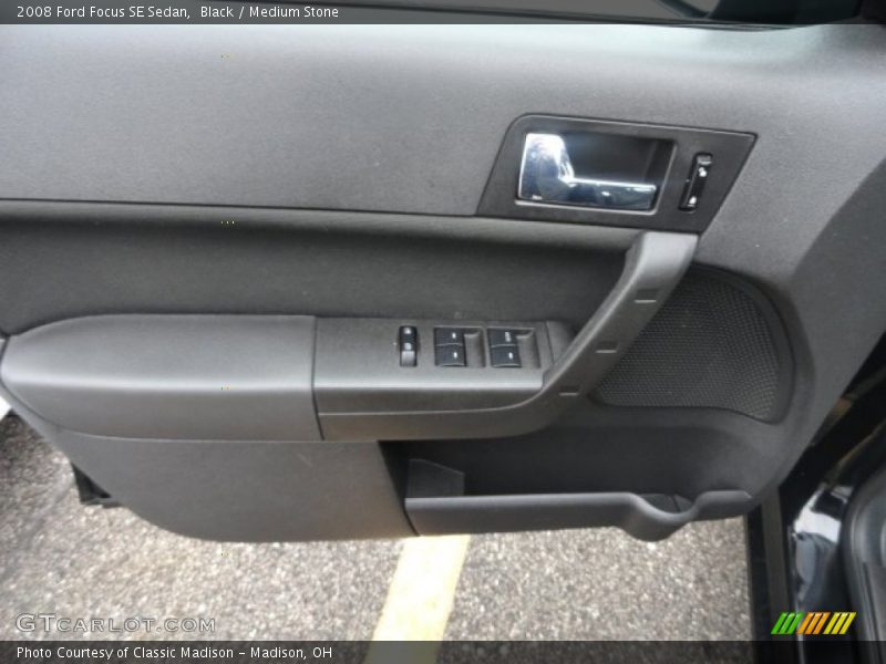 Black / Medium Stone 2008 Ford Focus SE Sedan