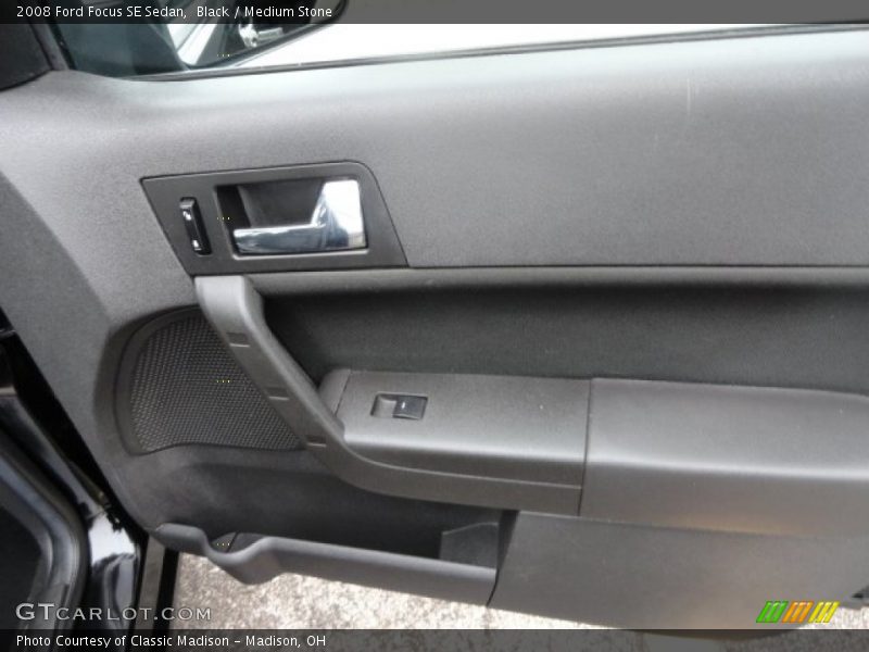 Black / Medium Stone 2008 Ford Focus SE Sedan
