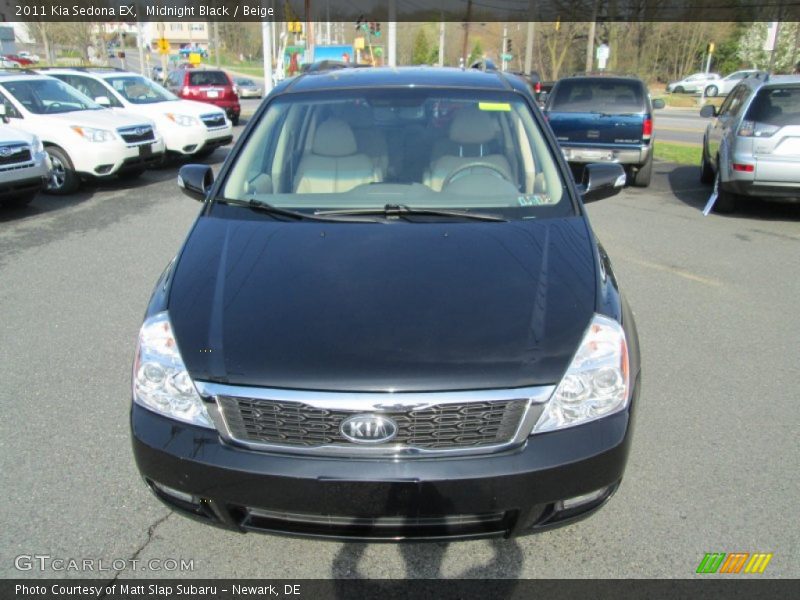 Midnight Black / Beige 2011 Kia Sedona EX