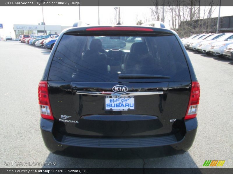 Midnight Black / Beige 2011 Kia Sedona EX