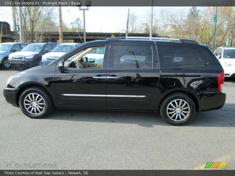 Midnight Black / Beige 2011 Kia Sedona EX