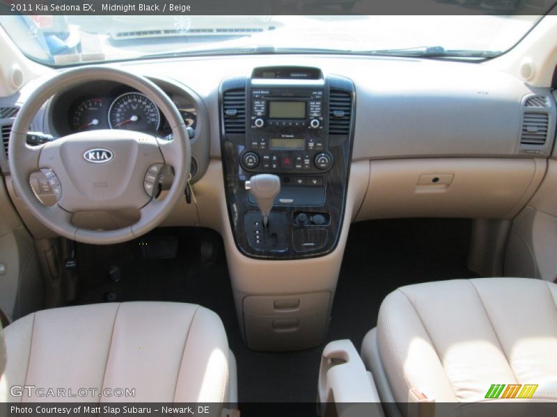 Midnight Black / Beige 2011 Kia Sedona EX
