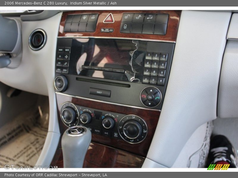 Controls of 2006 C 280 Luxury