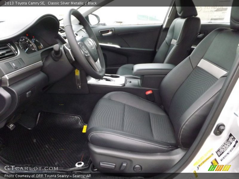 Classic Silver Metallic / Black 2013 Toyota Camry SE