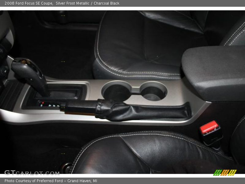 Silver Frost Metallic / Charcoal Black 2008 Ford Focus SE Coupe