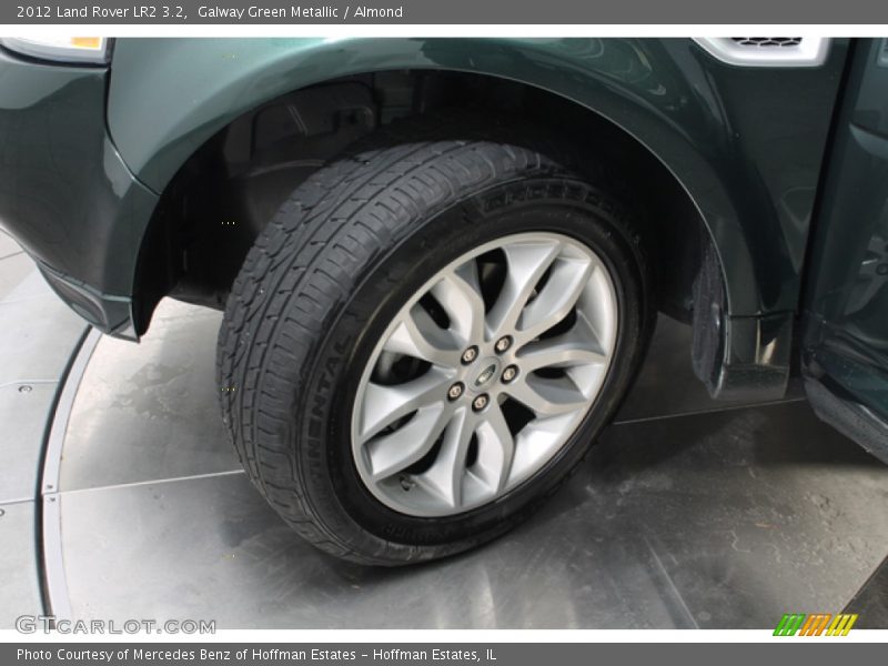 Galway Green Metallic / Almond 2012 Land Rover LR2 3.2