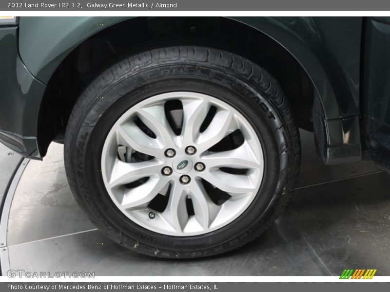 Galway Green Metallic / Almond 2012 Land Rover LR2 3.2