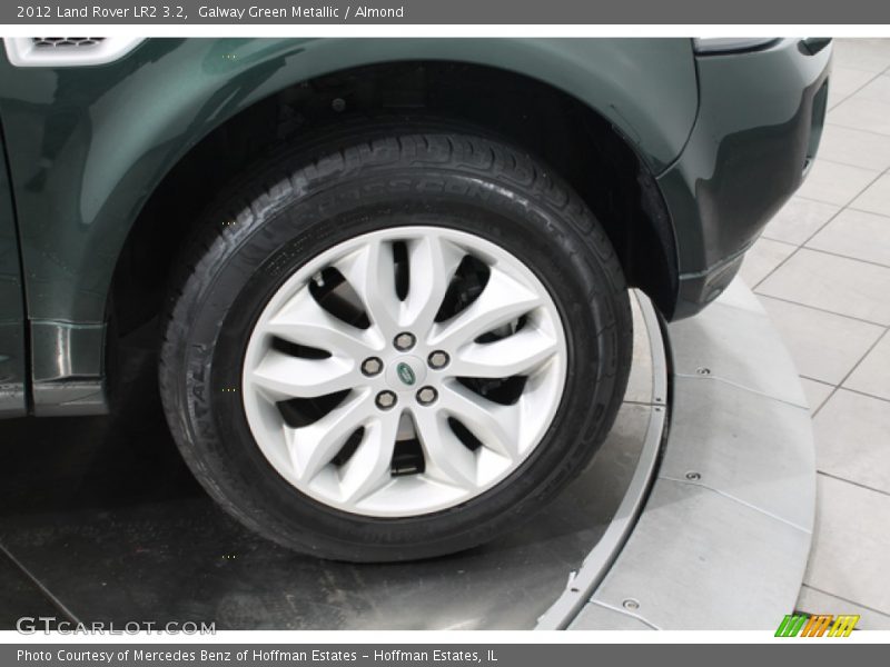 Galway Green Metallic / Almond 2012 Land Rover LR2 3.2