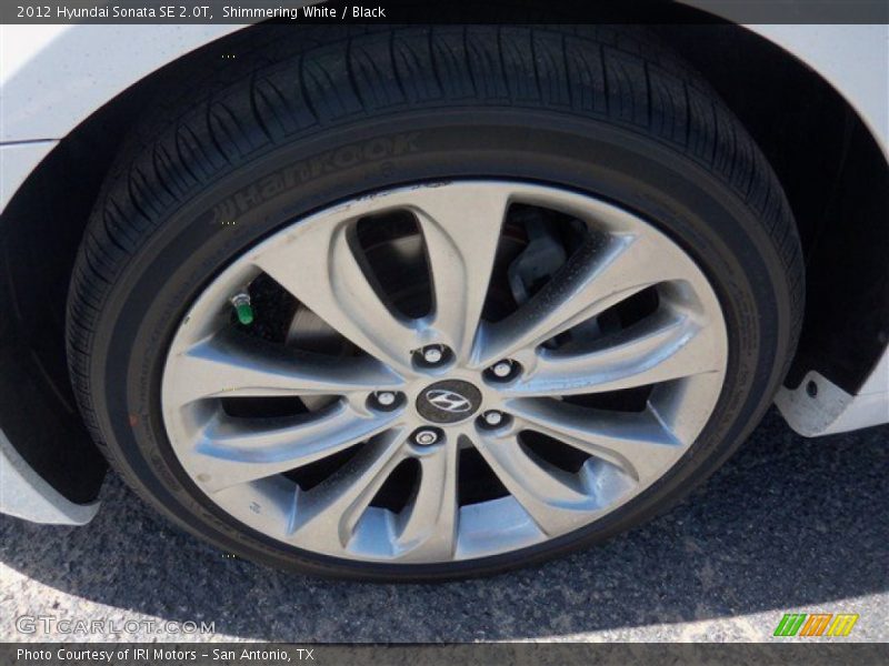 Shimmering White / Black 2012 Hyundai Sonata SE 2.0T