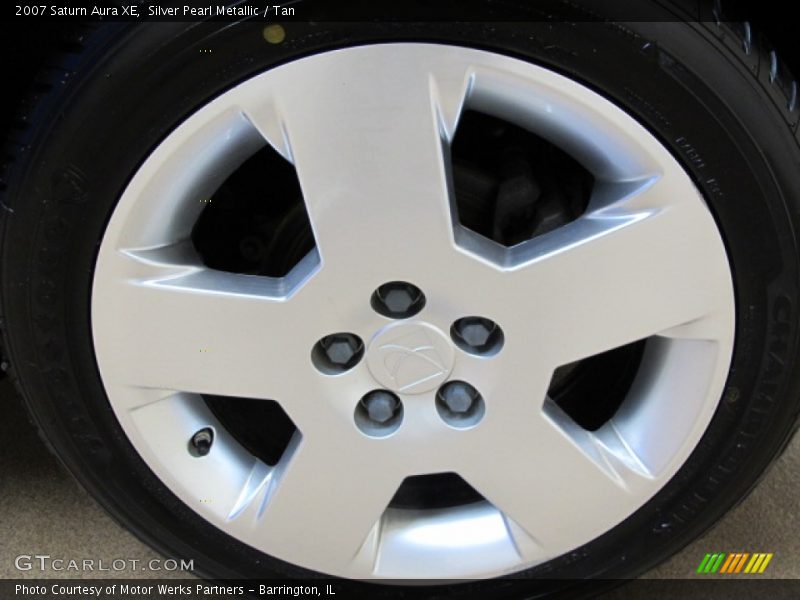 Silver Pearl Metallic / Tan 2007 Saturn Aura XE