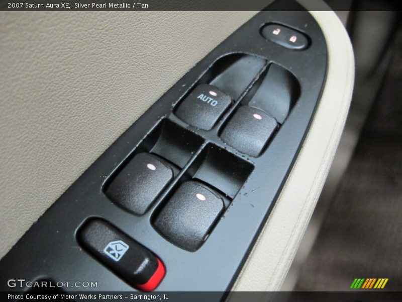 Silver Pearl Metallic / Tan 2007 Saturn Aura XE